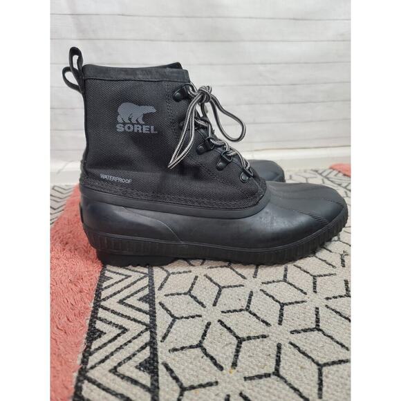 Sorel Cheyanne II Short Waterproof Duck Boots in Black, sz 11 - Picture 1 of 14